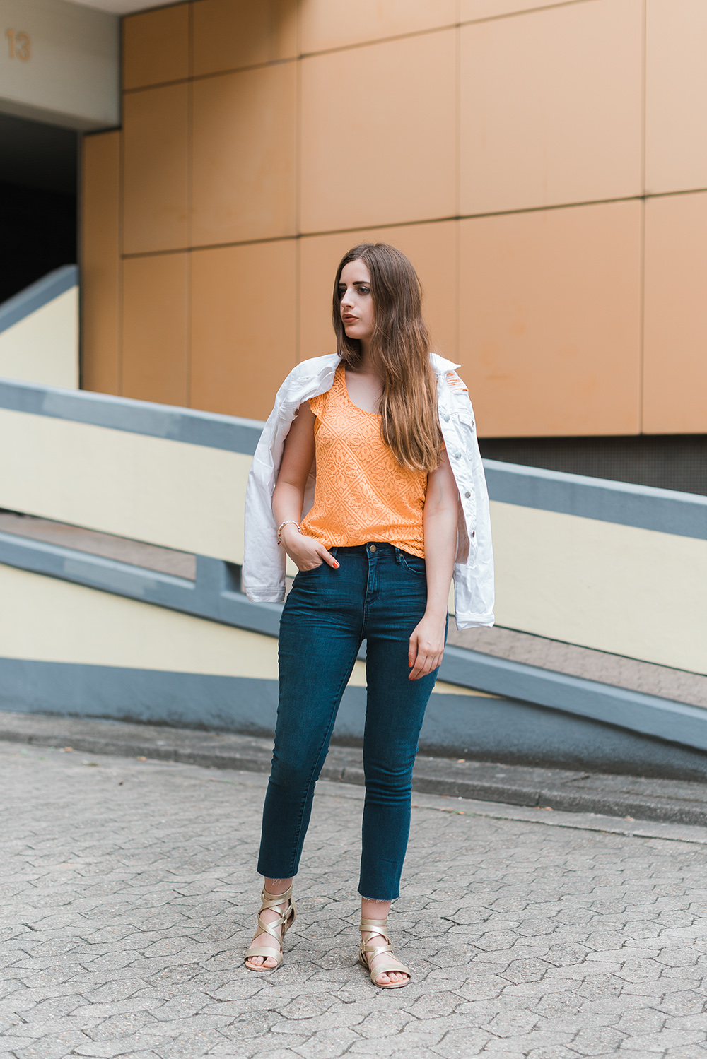 Modeblog-Deutschland-Deutsche-Mode-Mode-Influencer-Andrea-Funk-andysparkles-Berlin-JustFab-High-Waist-Jeans
