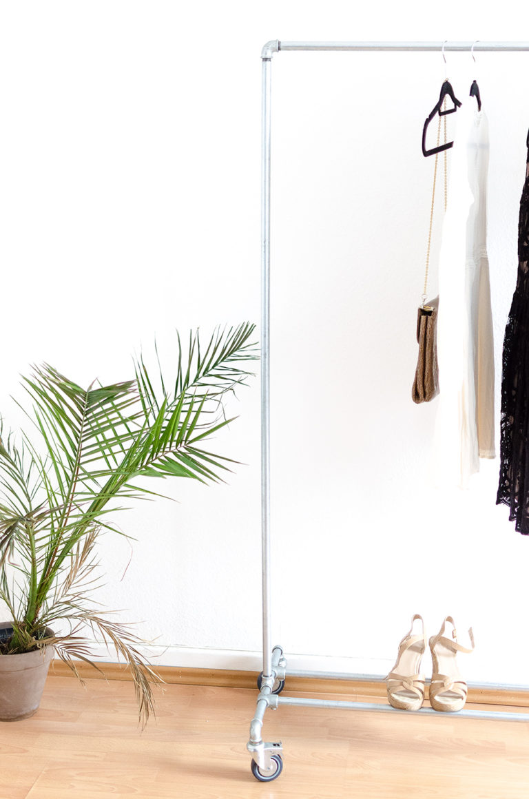Vintage Kleiderständer – DIY oder kaufen? - andysparkles.de