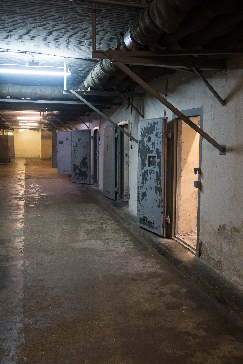 andysparkles-5 Dinge die du in Berlin erleben musst-Stasi Gefängnis Hohenschönhausen