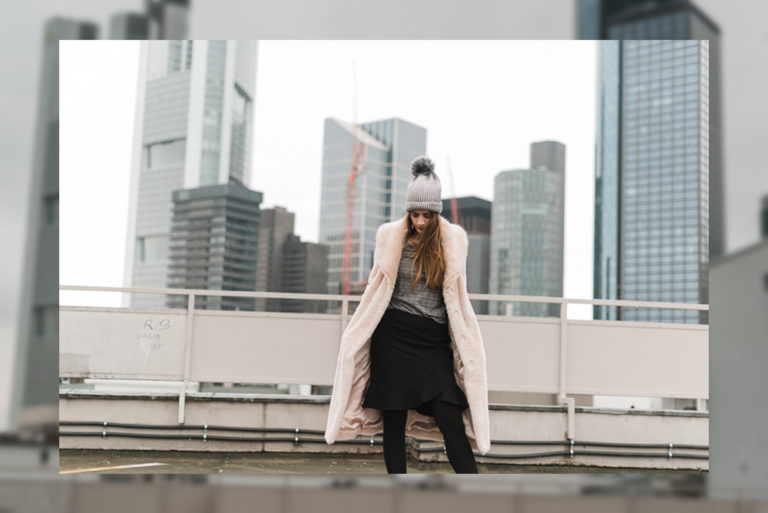 Damen Cape Mit Karo-Muster & Fransen - Weicher Umhang Poncho | Einheitsgröße Für Herbst & Winter