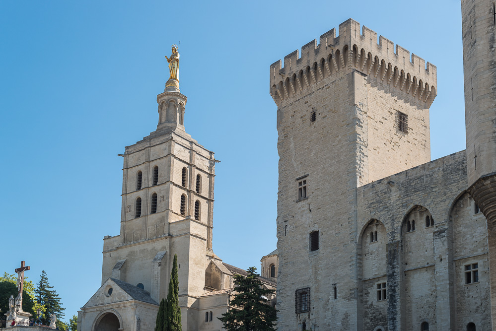 Reiseziele für deinen Urlaub in Südfrankreich-Ferien in Südfrankreich-Avignon-Papststadt-Reiseblog-andysparkles