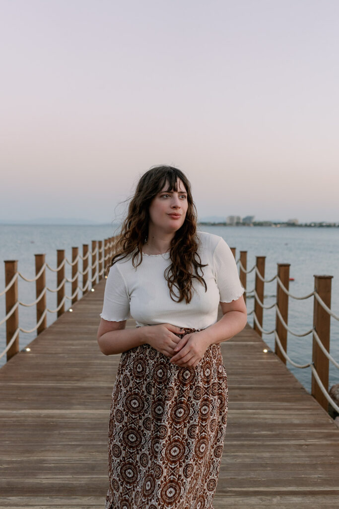 Andrea von andysparkles am Meer im Sonnenuntergang – persönlicher Moment nach dem Abstillen
