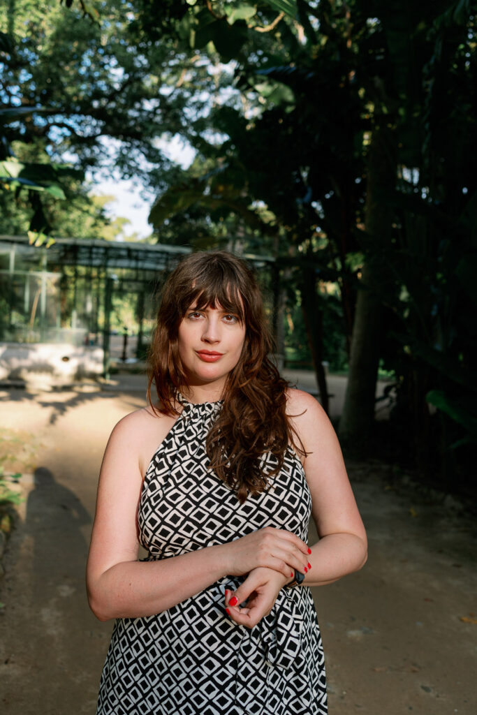 Andrea von andysparkles im tropischen Park in Brasilien und träumt von einer Costa Rica Rundreise